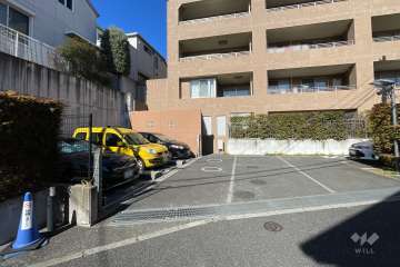 駐車場の出入り口