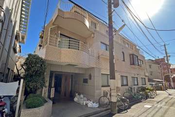 シルバーパレス方南町の外観（北西側から）