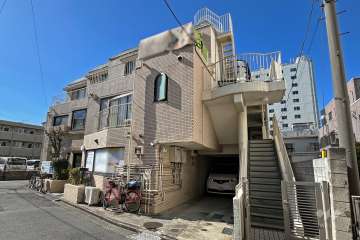 シルバーパレス方南町の外観（北東側から）