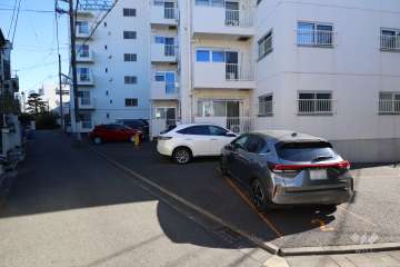 敷地内駐車場（屋外平面式）
