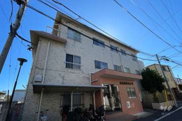 方南日卓ハイツの外観（北西側から）