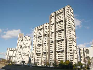 アステム芦屋D棟の遠景