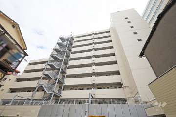 ライオンズマンション方南台の外観（西側から）