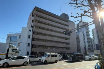 ジャパンハイツ方南の外観（北西側から）