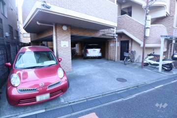 敷地内駐車場（屋外平面式・屋内平面式）