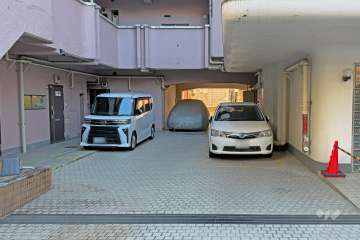 敷地内駐車場（屋外平面式）