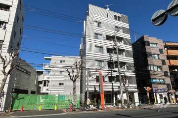 ステージファースト方南町アジールコートの外観（南西側から）