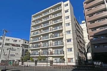 日商岩井第2方南町マンションの外観（南東側から）