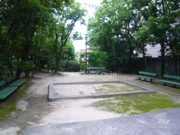 敷地内の公園