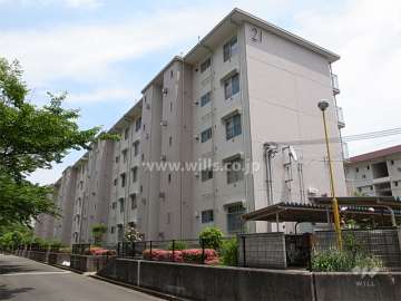 中山五月台住宅21号棟の外観（北西側から）