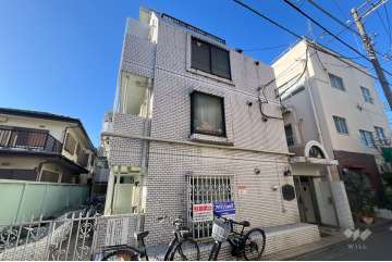 メゾン・ド・ネーフルの外観（南東側から）