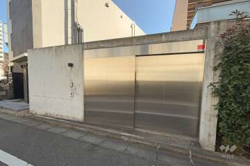 駐輪場の出入口