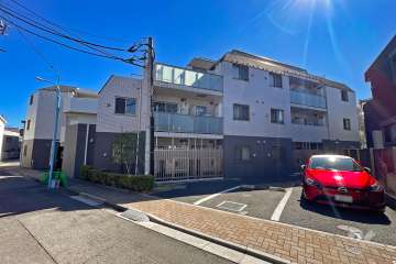 グローリオ永福町和泉の外観（北西側から）