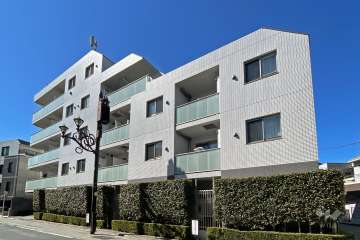 グローリオ永福町和泉の外観（北東側から）