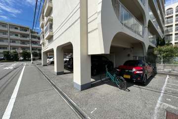 敷地内駐車場（屋内平面式）