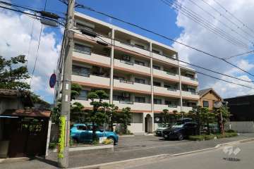 オーブラン芦屋伊勢町の外観（南西側から）