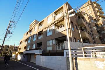 フェアロージュ永福町の外観（南西側から）