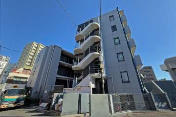 グラツィア方南町の外観（南西側から）