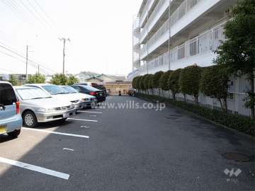 敷地内駐車場（屋外平面式）