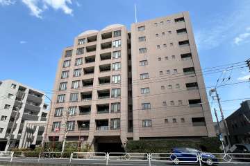 グリーンコーポ東高円寺の外観（南西側から）