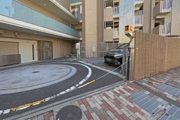 敷地内駐車場（屋外機械式）