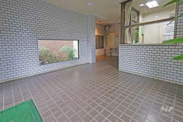 エントランスホール