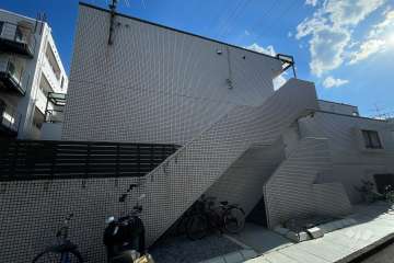 ラ・レジダンス・ド・エスパリエの外観（北東側から）