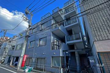 マイステージ代田橋の外観（西側から）