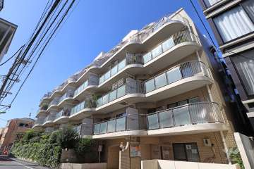 東松原ハイムの外観（南東側から）