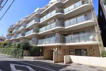 東松原ハイムの外観（南東側から）