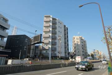 クレヴィスタ代田橋の外観（南東側から）