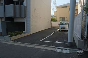 敷地内駐車場（屋外平面式）　