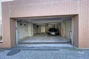 敷地内駐車場（屋内平面式）