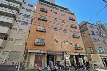 シャトレ自由が丘の外観（北東側から）