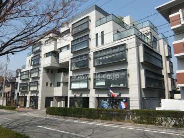 フリックコートアネックスの外観（南東側から）