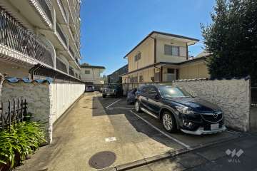 敷地内駐車場（屋外平面式）