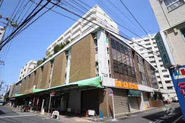 マンションの外観（南東側から）