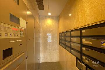 宅配ボックスと集合ポスト