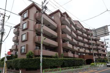 朝日エンブレム奥沢の外観（南西側から）