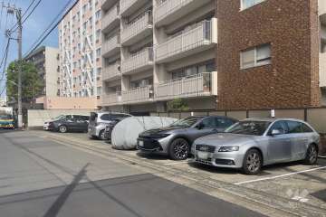 敷地内駐車場（屋外平面式）　