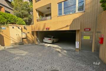 駐車場出入口