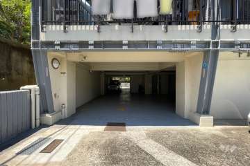 駐車場の出入り口