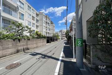 敷地南西側の前面道路