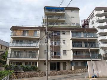 東山ハイツの外観（北東側から）