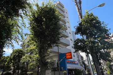 下馬パークハウスの外観（南東側から）