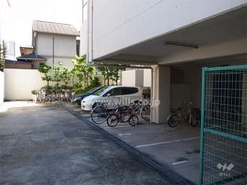 敷地内駐車場