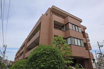 パロス祐天寺の外観（南西側から）