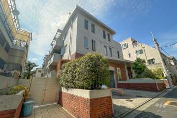 スカーラ学芸大学の外観（北東側から）