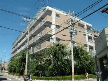 プリオーレ芦屋の外観（南東側から）