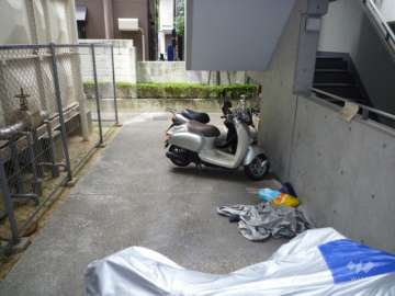 バイク置き場